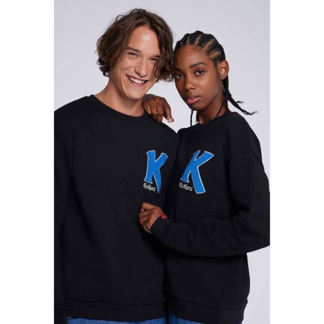 για άνδρες και γυναίκες στρογγυλή λαιμόκοψη μαύρηKickers J4861025